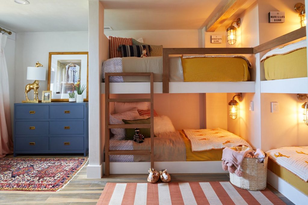 Cho con không gian riêng với phòng ngủ thiết kế dễ thương
